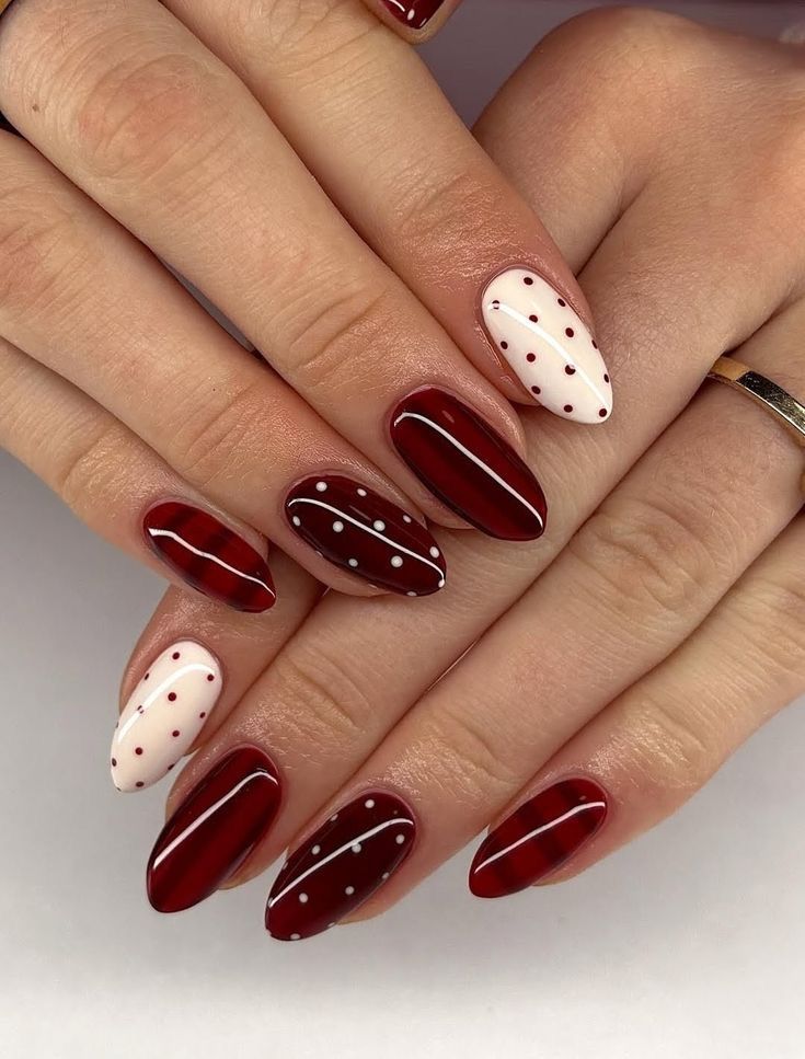 Kirmizi beyaz premium nail art
